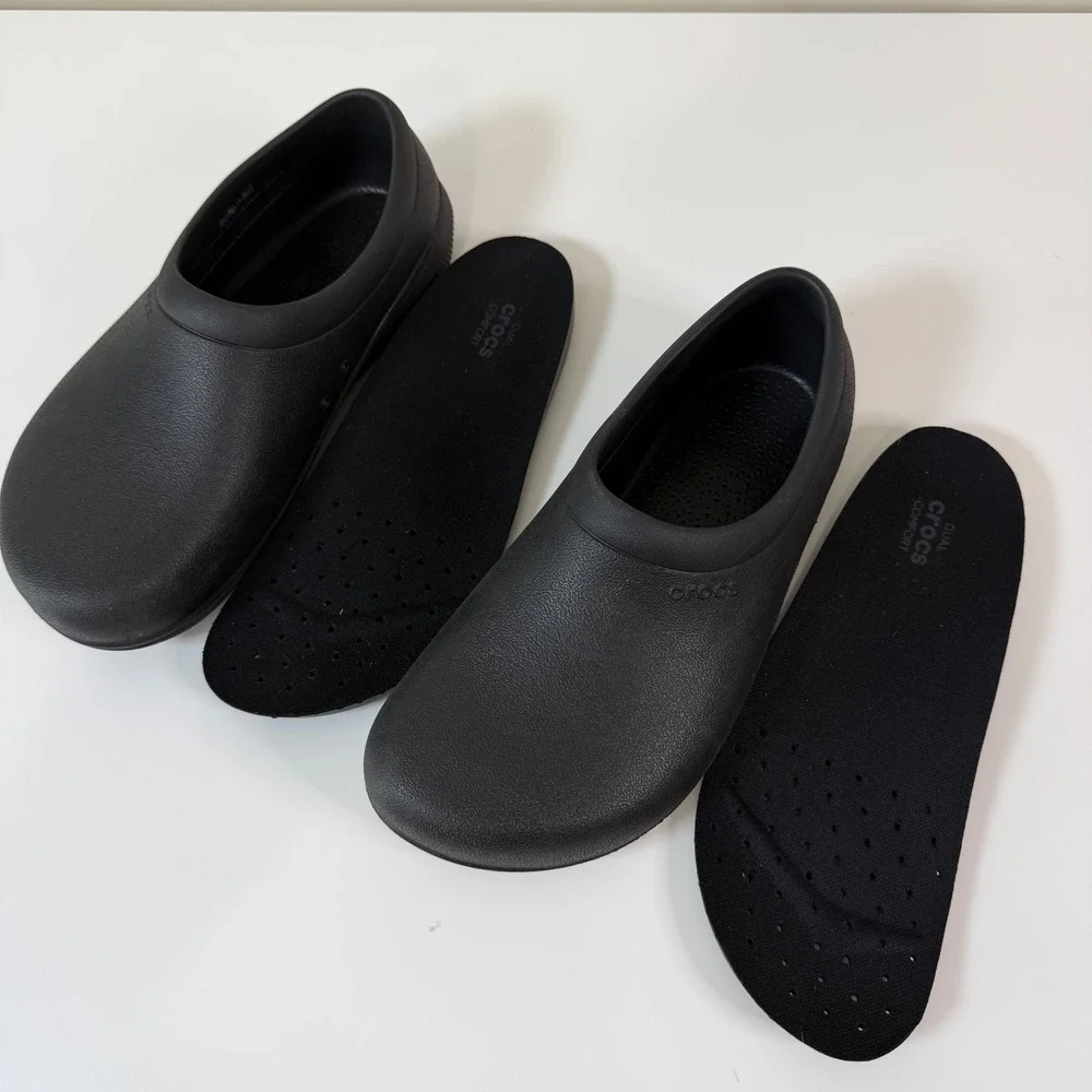 Crocs On-The-Clock Work Clogs Black Slip Resistant M8 W 10 Medical Restaurant